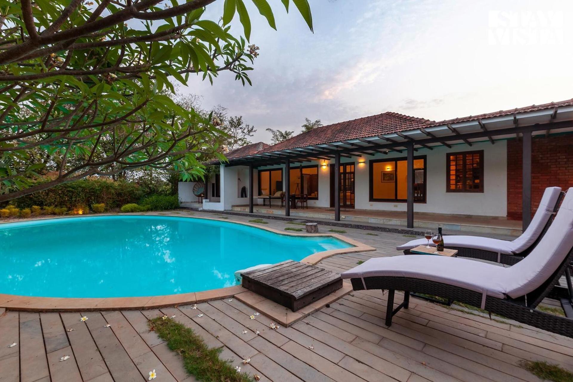 אליבג Wander Beyond By Stayvista - Featuring A Bali-Themed Abode And A Refreshing Swimming Pool מראה חיצוני תמונה