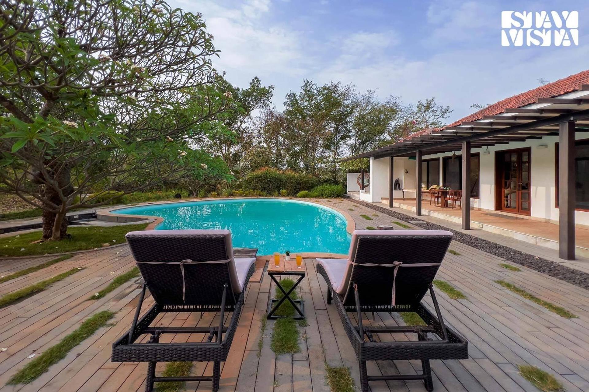 אליבג Wander Beyond By Stayvista - Featuring A Bali-Themed Abode And A Refreshing Swimming Pool מראה חיצוני תמונה