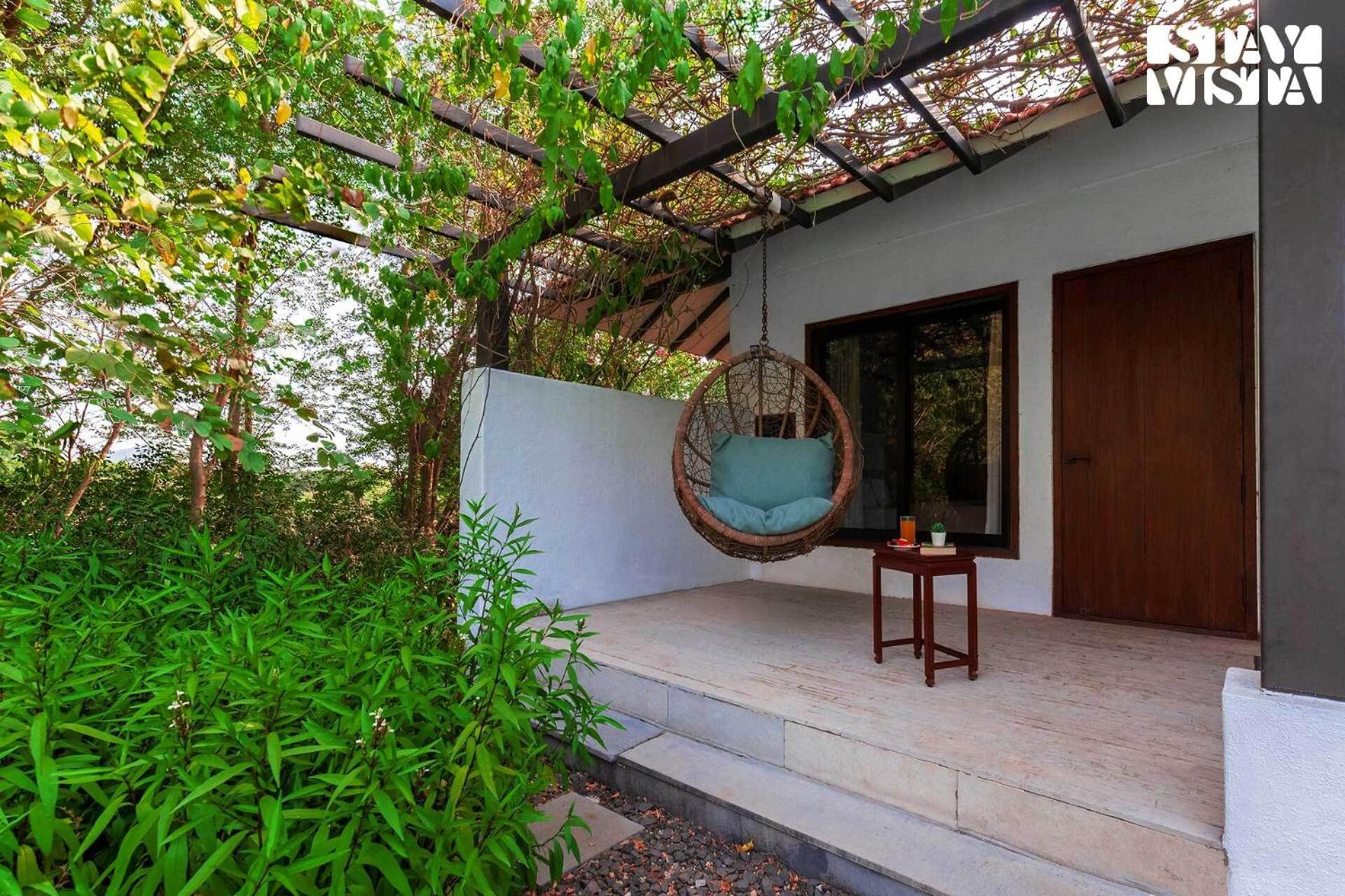 אליבג Wander Beyond By Stayvista - Featuring A Bali-Themed Abode And A Refreshing Swimming Pool מראה חיצוני תמונה