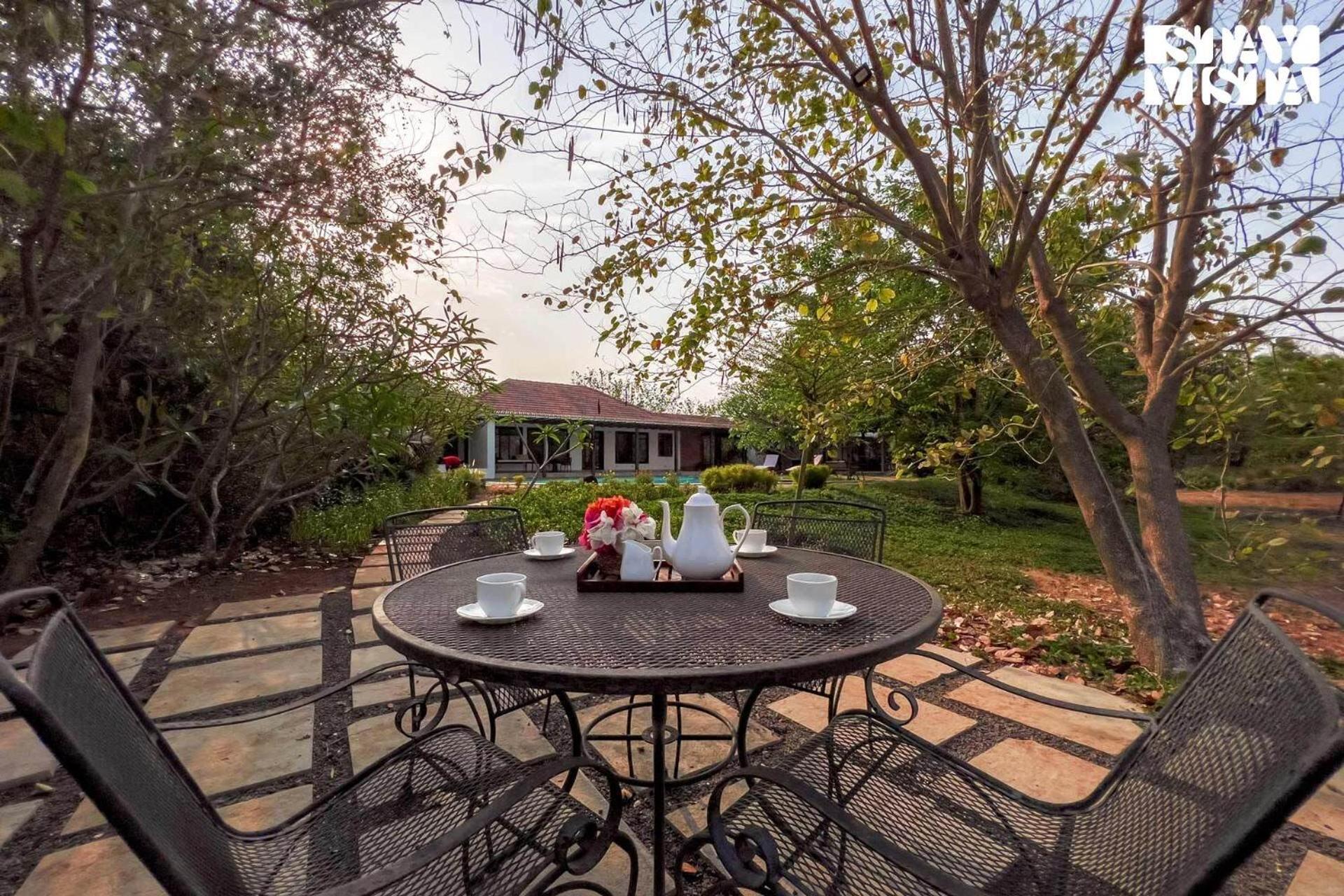 אליבג Wander Beyond By Stayvista - Featuring A Bali-Themed Abode And A Refreshing Swimming Pool מראה חיצוני תמונה