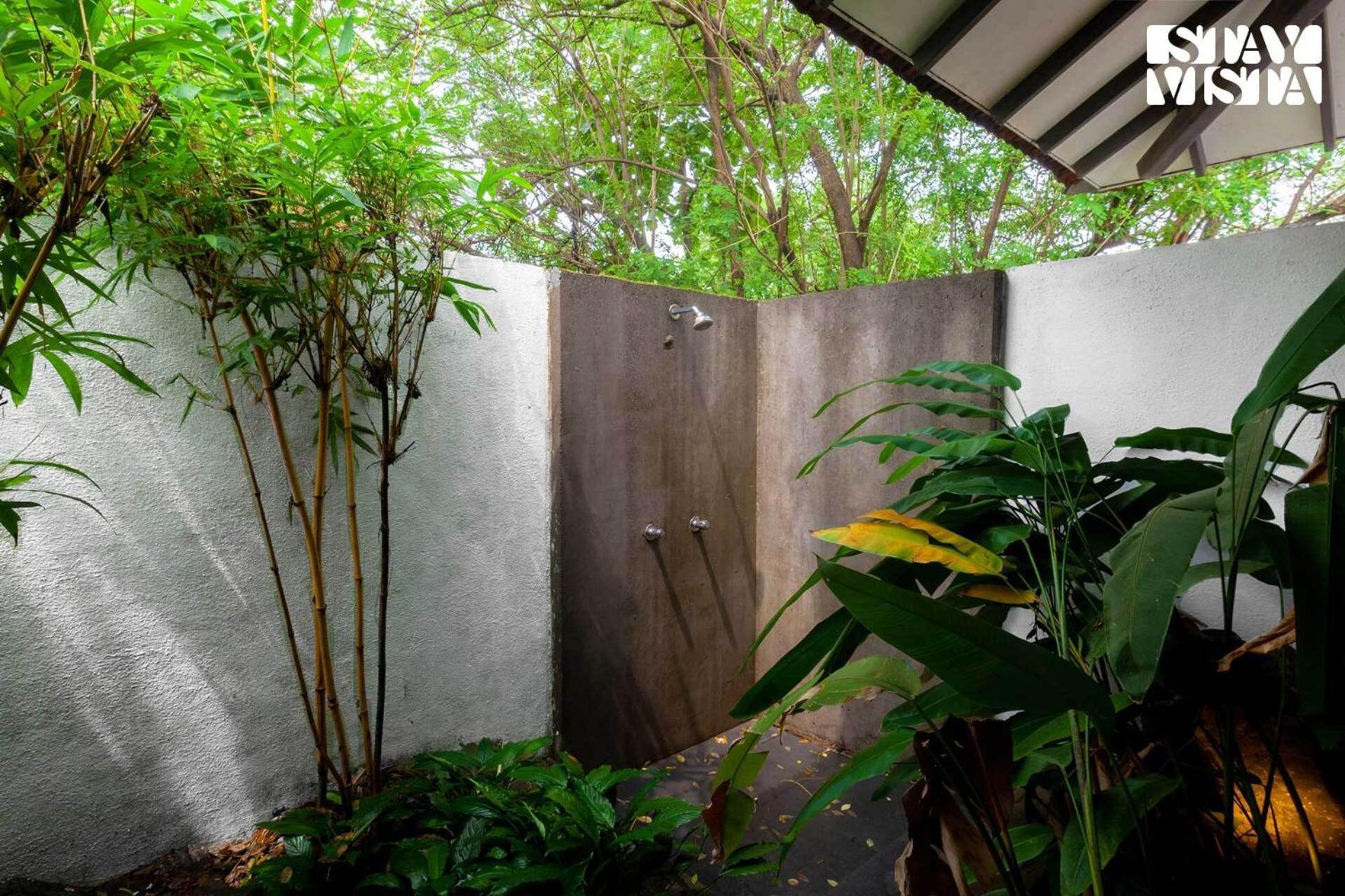 אליבג Wander Beyond By Stayvista - Featuring A Bali-Themed Abode And A Refreshing Swimming Pool מראה חיצוני תמונה